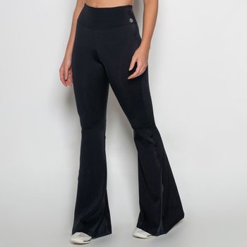 calça flare de academia